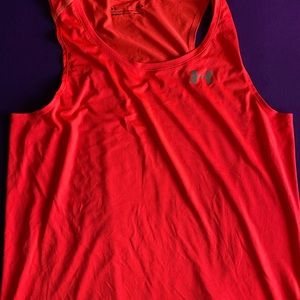 Underarmor running top